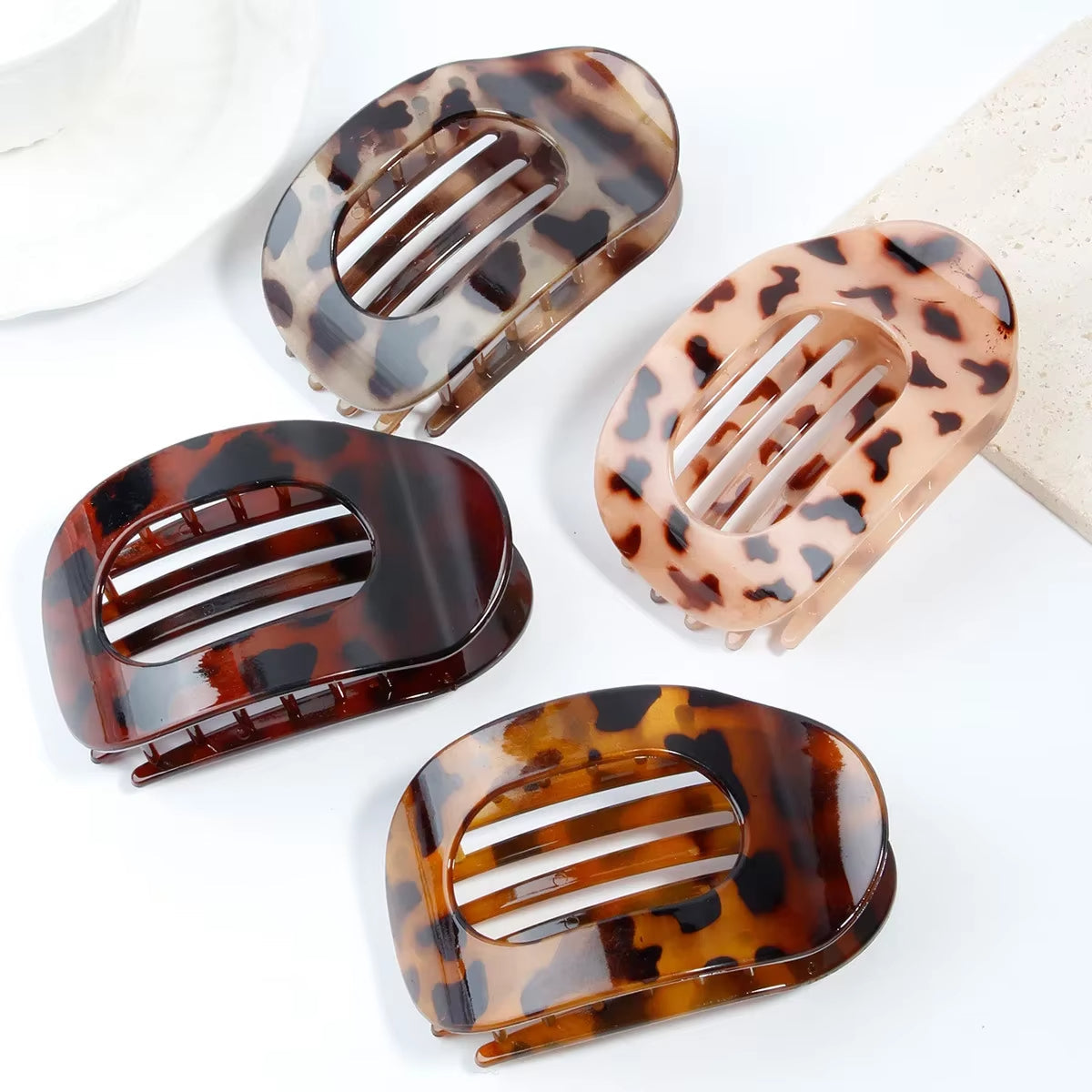 Clipia - Tie up your hair. Get rid of discomfort.