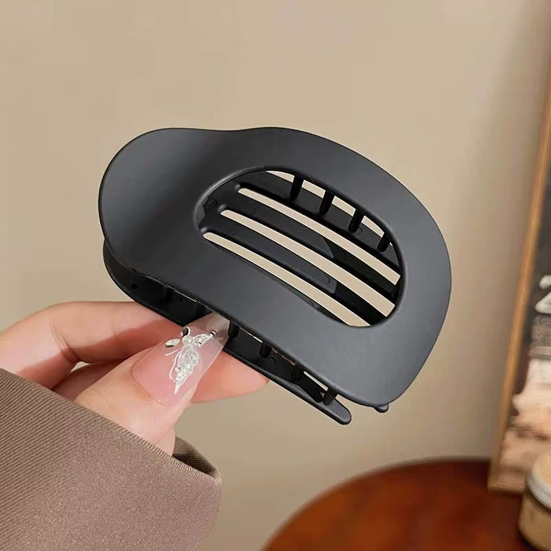 Clipia - Tie up your hair. Get rid of discomfort.